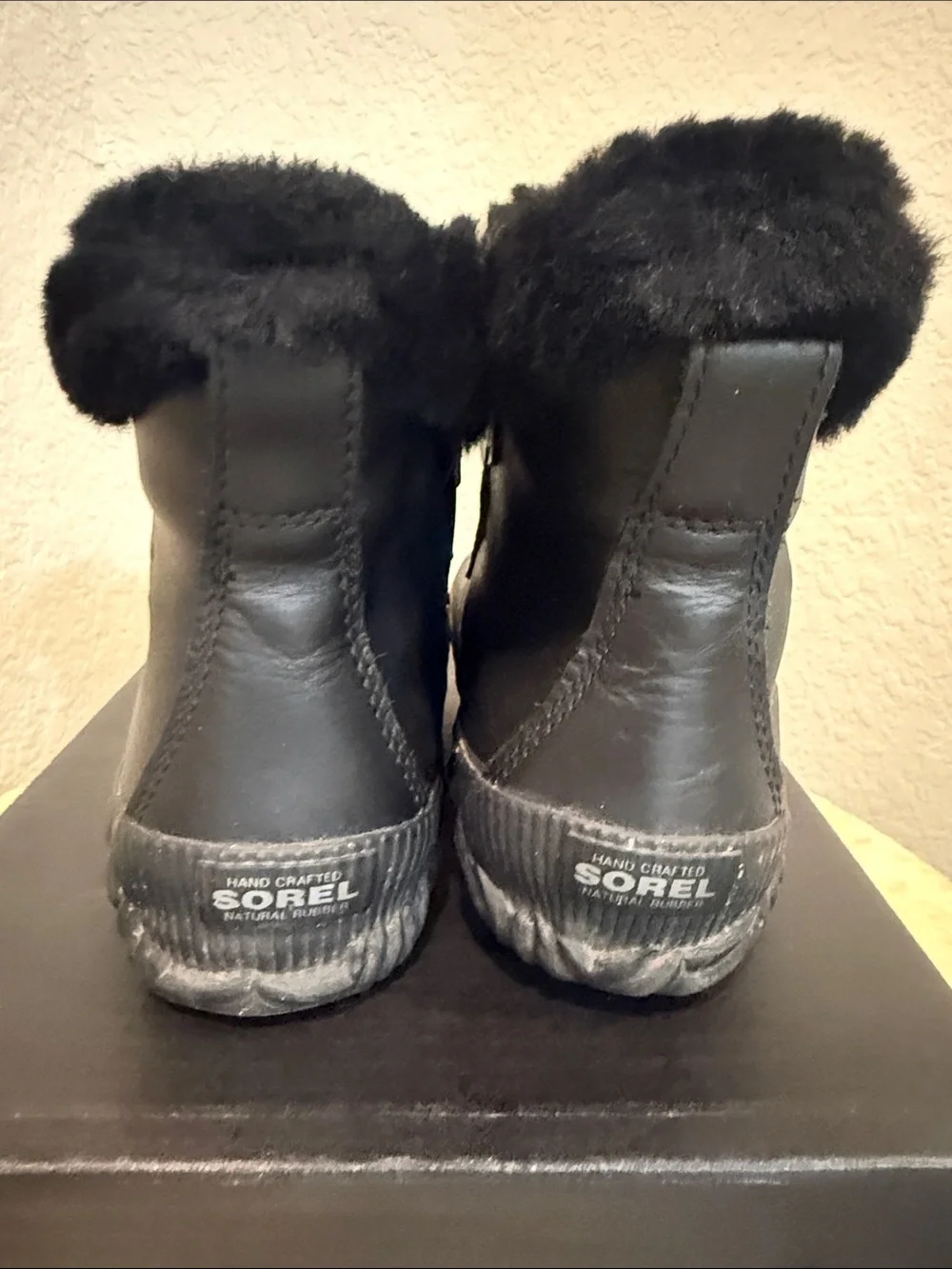Sorel Black womens Out N About Plus Lux Boot size 7.5
